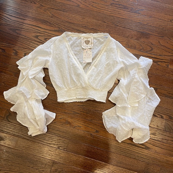 z&L Tops - NWT Women’s cream top size medium